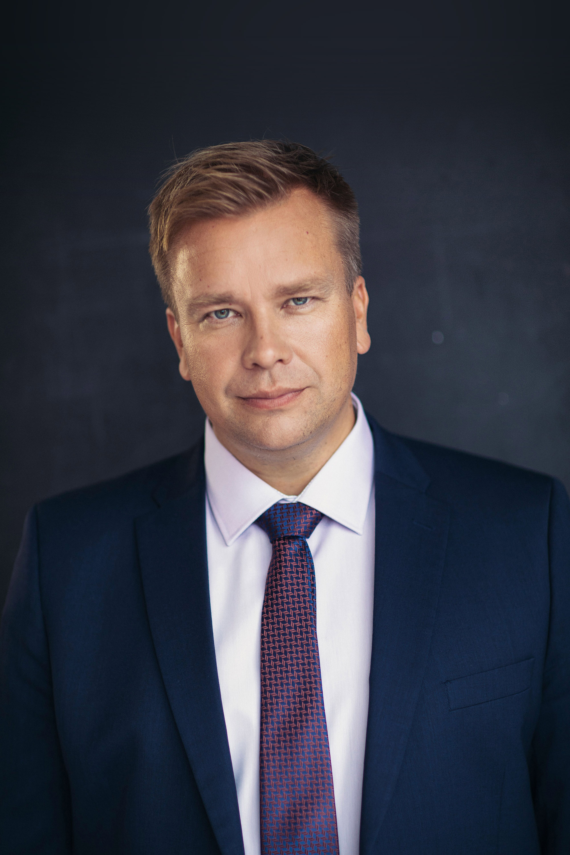 Henkilötiedot - ANTTI KAIKKONEN - PUOLUSTUSMINISTERI JA KANSANEDUSTAJA ...