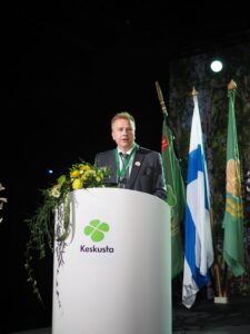 Antti Kaikkosen ehdokaspuheenvuoro Keskustan 80. sääntömääräisen puoluekokouksen puheenjohtajavaalissa